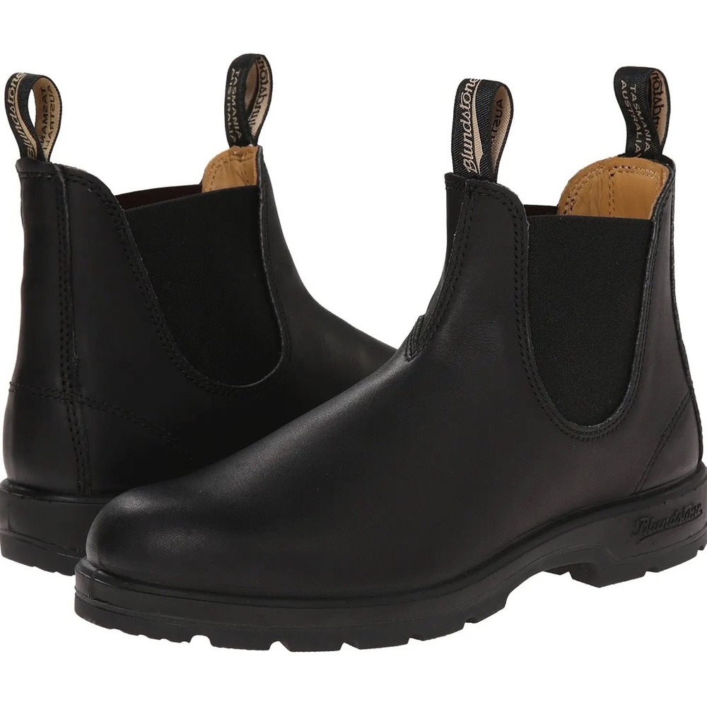 Black Blundstone Chelsea Boots.